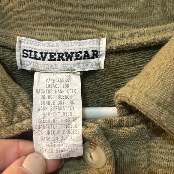 Silverwear cotton button down size medium - Picture 3 of 4